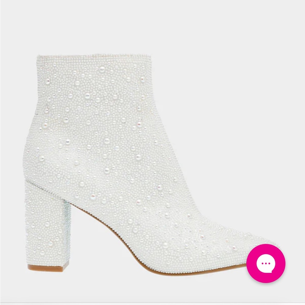 Betsy Johnson cady ivory booties